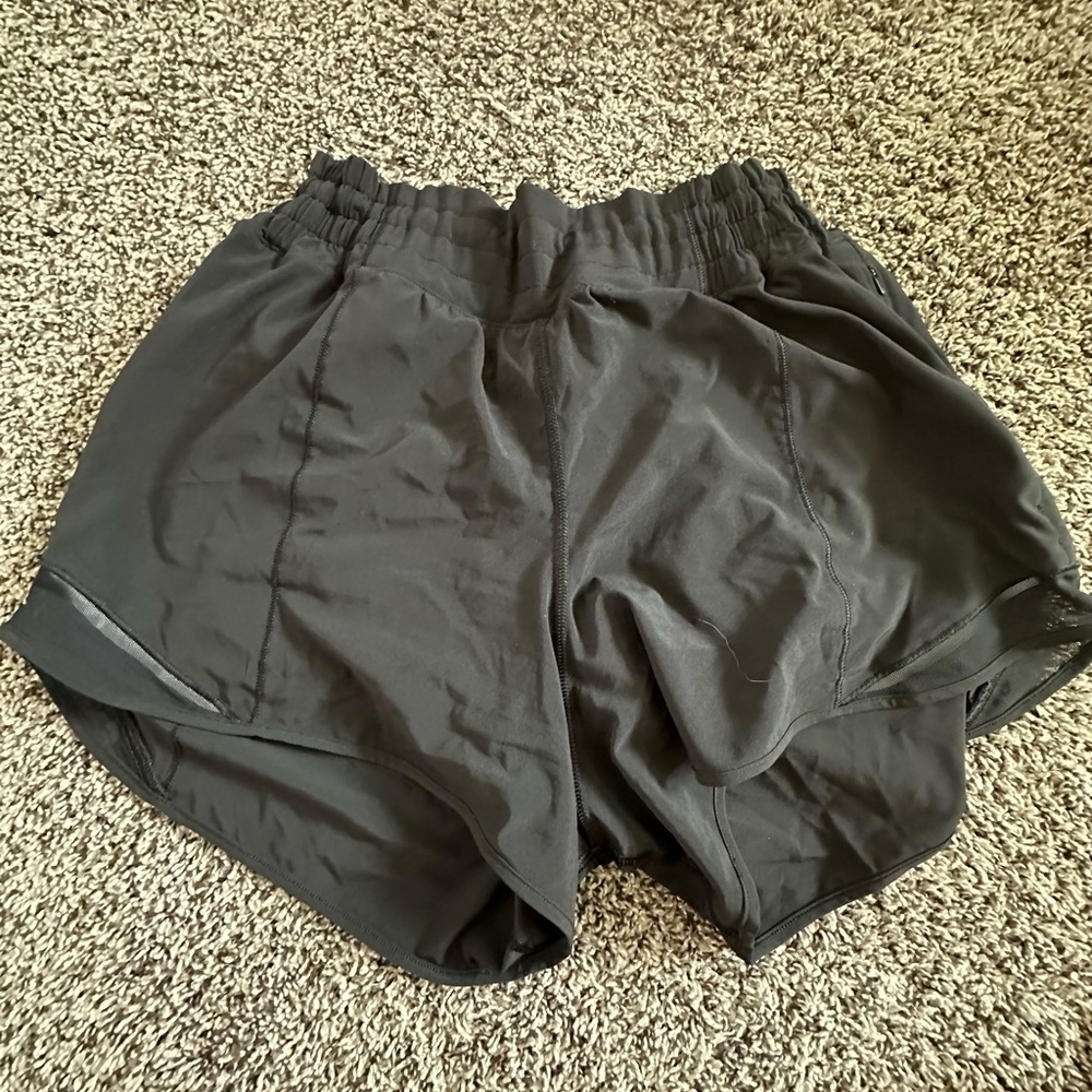 Black Lululemon Hotty hots Size 8